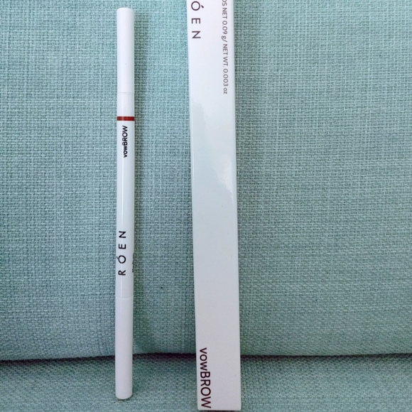 Roen Vow Brow Pencil, Medium Brown - Picture 2 of 3